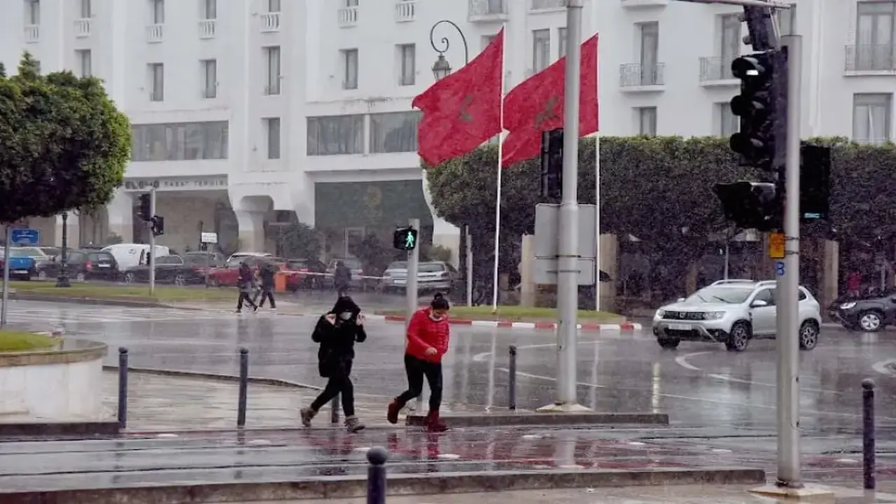 مديرية الأرصاد الجوية تتوقع تساقط الأمطار والثلوج بمناطق متفرقة من المملكة قريباً